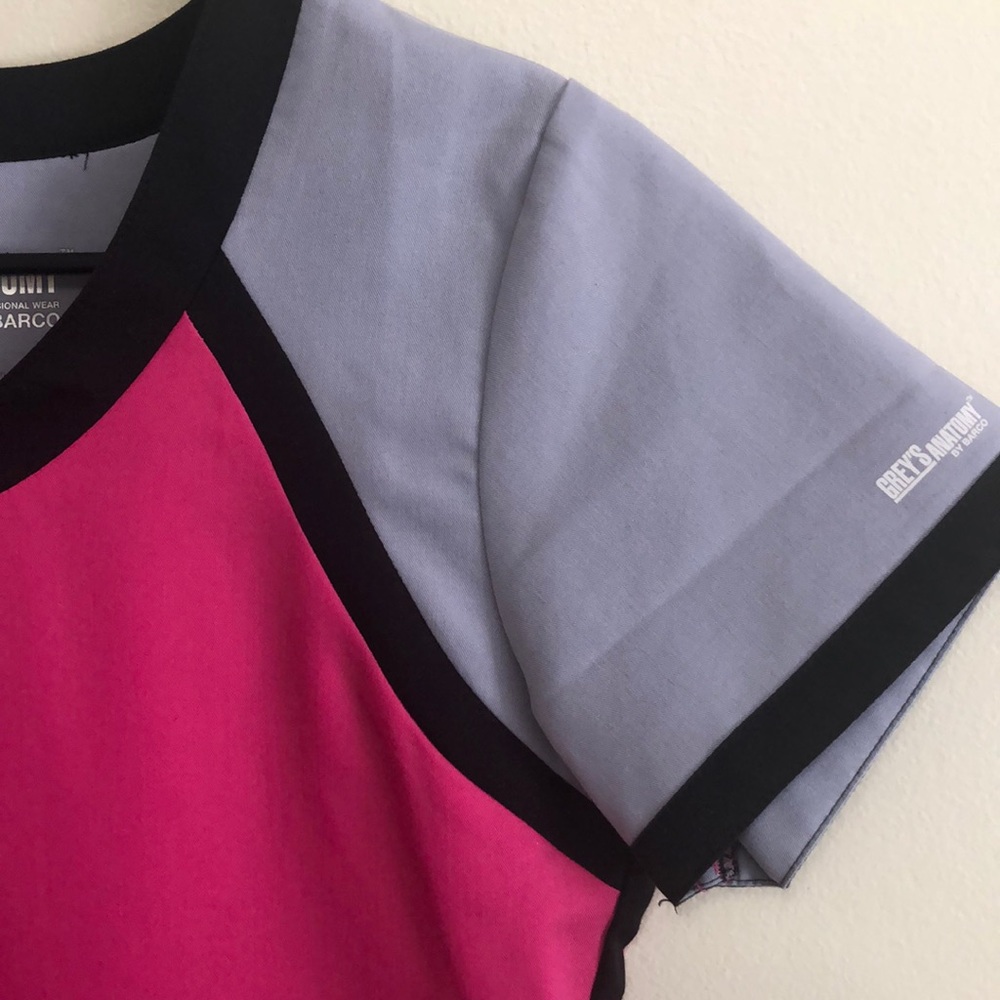 Scrub Top - Picture 4 of 5